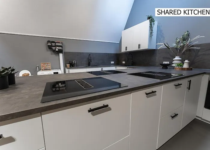 W Kitchen Acces,den Bosch- Oss, Near Train Διαμέρισμα Oss