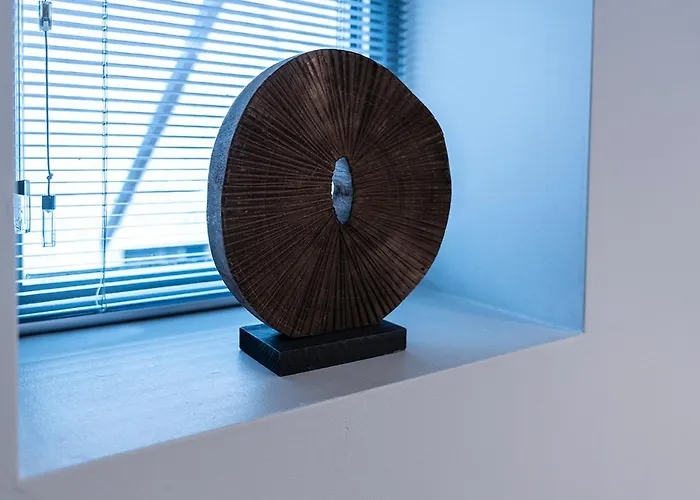 W Kitchen Acces,den Bosch- Oss, Near Train אוס