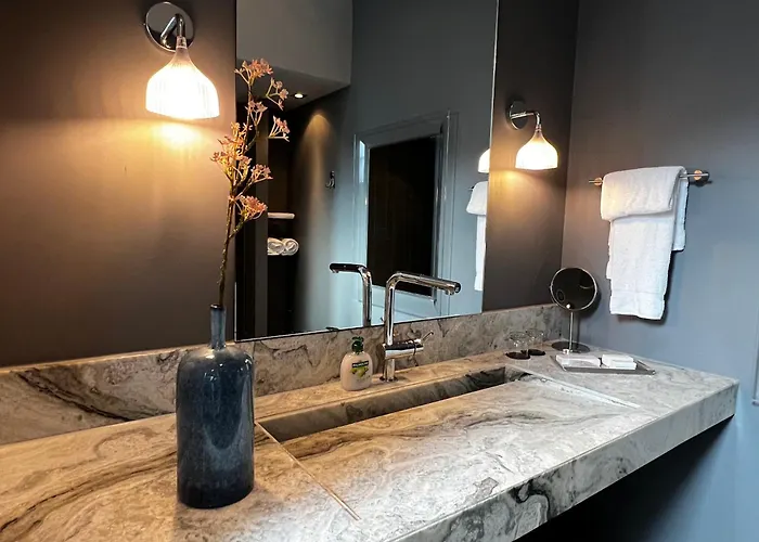 W Kitchen Acces,den Bosch- Oss, Near Train *