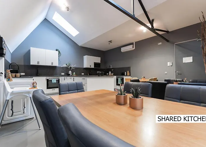 W Kitchen Acces,den Bosch- Oss, Near Train דירה