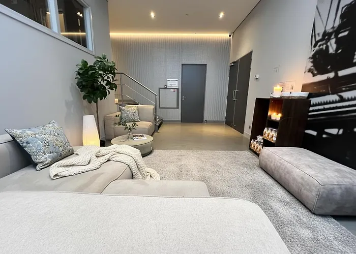 W Kitchen Acces,den Bosch- Oss, Near Train * אוס